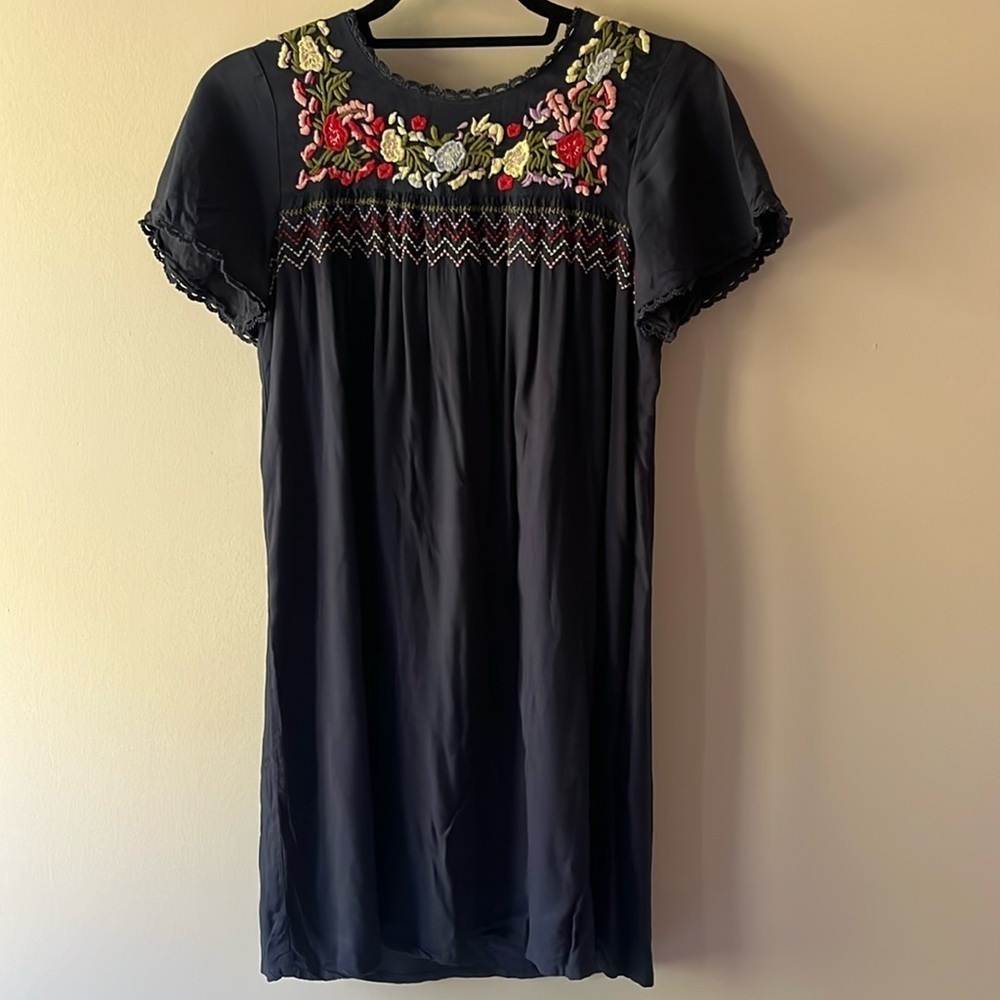 EUC ModCloth embroidered navy dress XXS​​​​​​